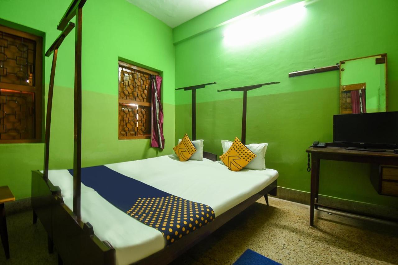 สปอต ออน 74944 โฮเทล วิชายา Hotel คัทตัค ภายนอก รูปภาพ