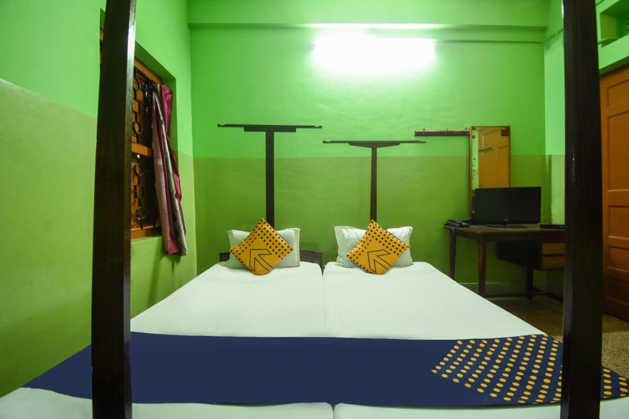 สปอต ออน 74944 โฮเทล วิชายา Hotel คัทตัค ภายนอก รูปภาพ